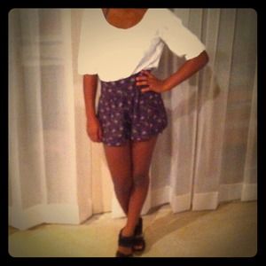 Sheer Loose/flowy white top with sleeves