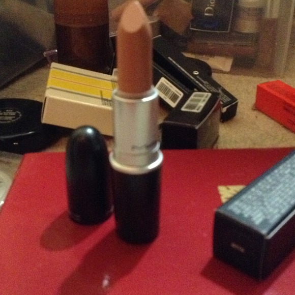 💄💄Myth Lipstick and snob lipstick Bundle!!!!