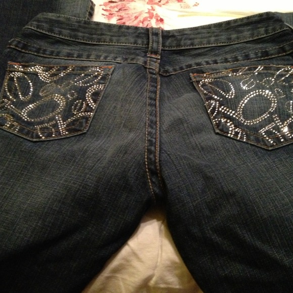 BeBe jeans