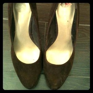 Nine West suede pumps