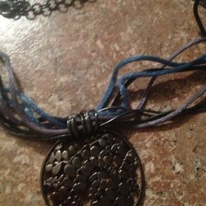 Neckless ... Make me an offer .... 2 for 15$