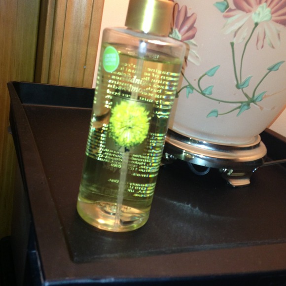 Victoria Secret body spray