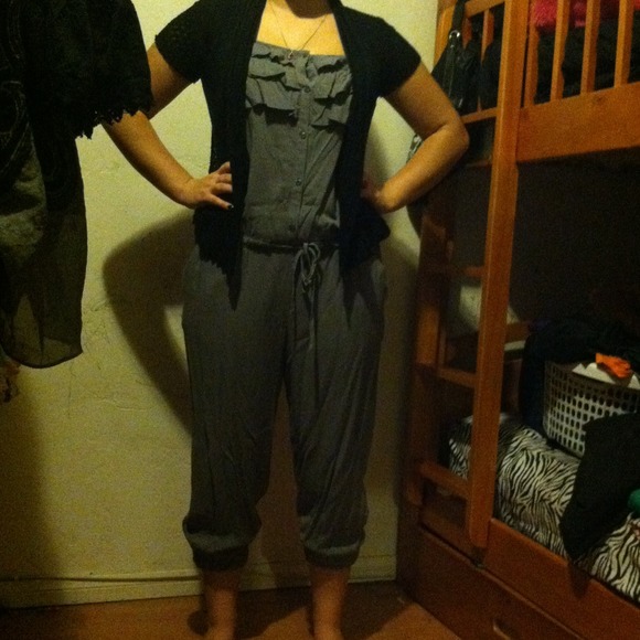 Jumpsuit & sweater bundle