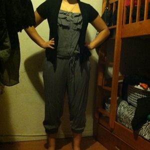 Jumpsuit & sweater bundle