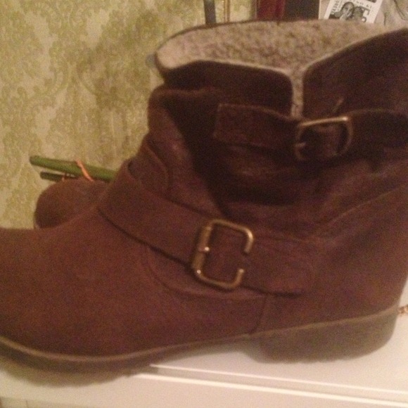 Brown winter booties