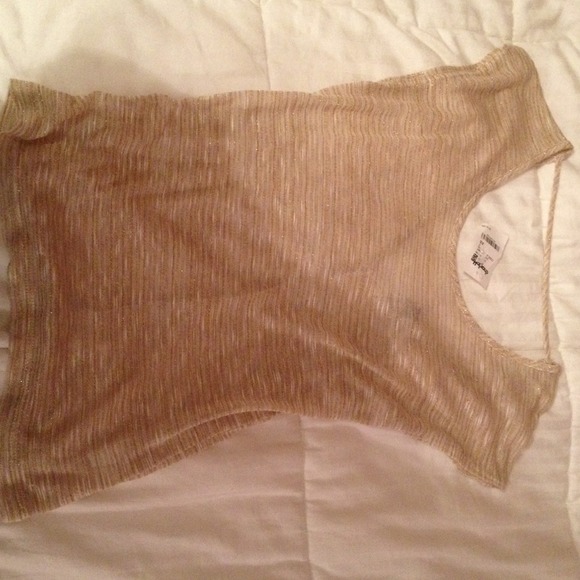 Gold top - Picture 2 of 2
