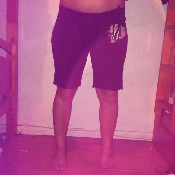 Volcom comfrey long shorts