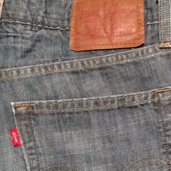 $7 ✂✂👦👖Men's Levi's 👦👖32/34 slim straight
