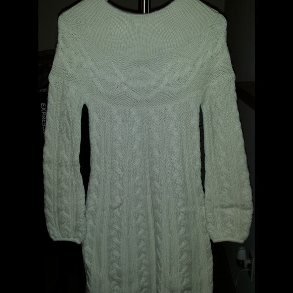 Reserved for anybrooke915 White sweater dress