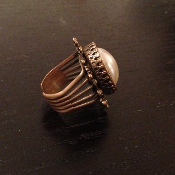 Vintage style cocktail ring - Picture 2 of 4