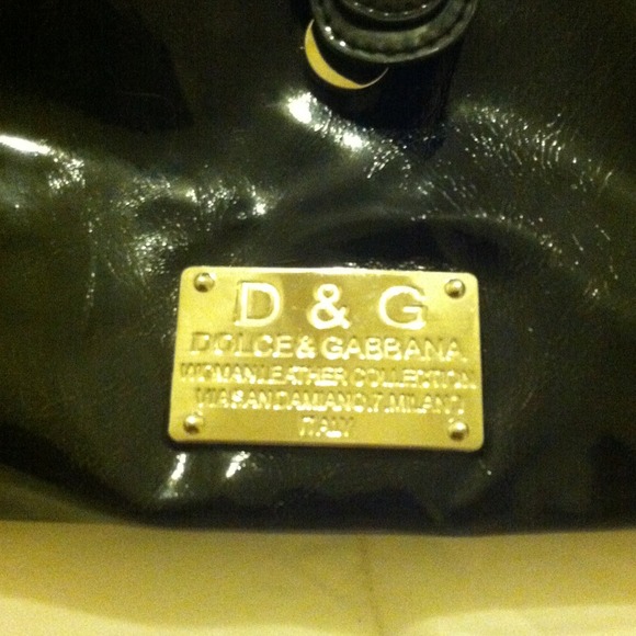 D&G black purse! - Picture 2 of 3