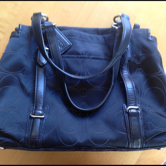 Authentic coach bag!!! - Picture 2 of 3