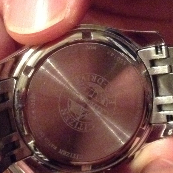 Eco-drive watch. No scratches like new. Mens watch - Picture 4 of 4