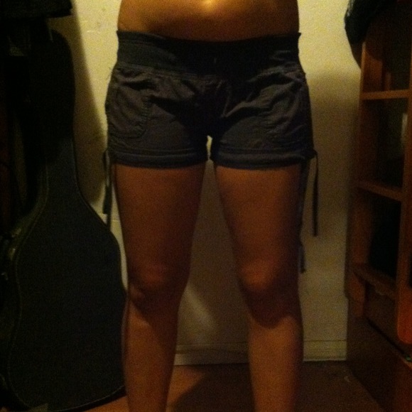 Grey cargo short shorts