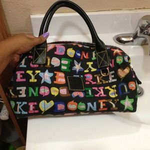 Dooney & Bourke Handbag