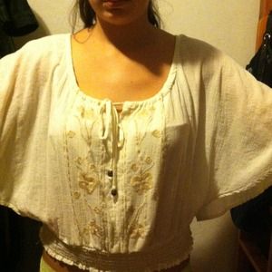 Cute off white shirt