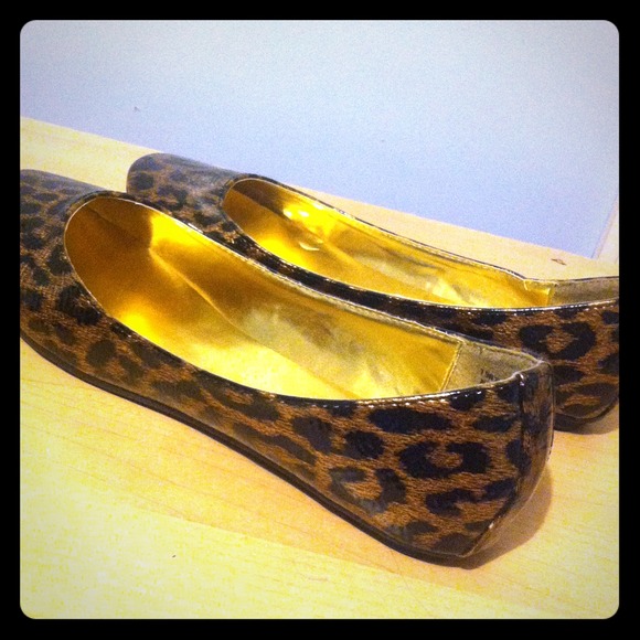 Leopard Print Flats - Picture 1 of 1