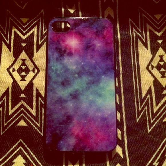💅TRADED💅 Galaxy iphone 4 or 4s phone case !