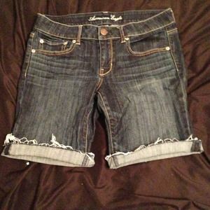American Eagle Bermuda Shorts
