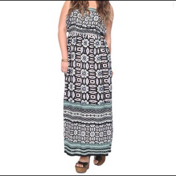 **SOLD*Forever 21+ Tribal Print Maxi Dress