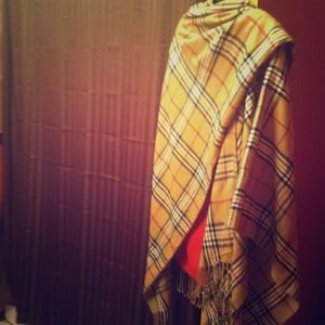 A shall to keep warm for fall