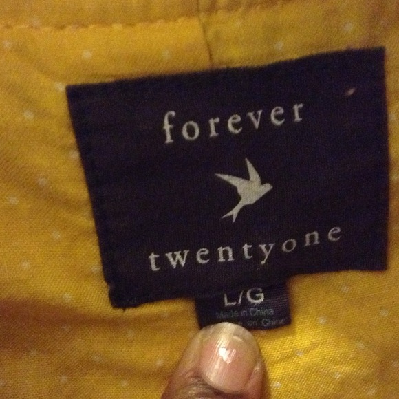 Yellow jacket - Picture 2 of 2