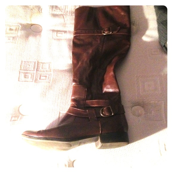 🙈🙈TRADED🙈🙈 Brown riding boot
