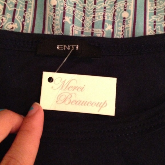 ✨REDUCED✨ Long sleeve shirt - Picture 3 of 4