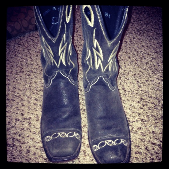 Black Justin Cowgirl Boots