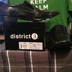 🔻Price Reduced🔻District 3 Buckle Black Men Shoes