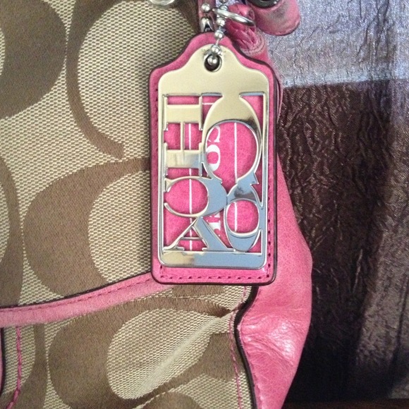 Adorable pink & tan Coach purse - Picture 2 of 4