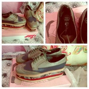 Vintage Platform JC Shoes