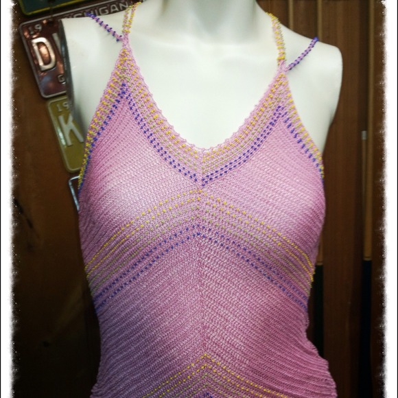 Pink tank top with beading~