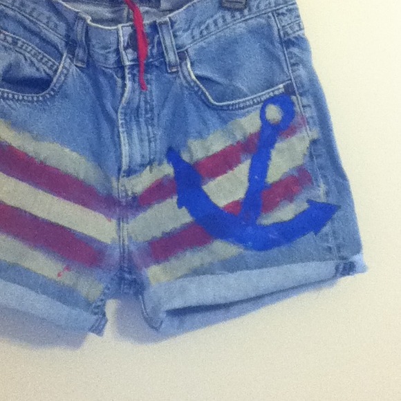 ✌SOLD ✌High Waisted Sailor Shorts - Picture 2 of 3