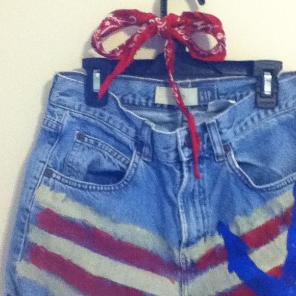 ✌SOLD ✌High Waisted Sailor Shorts - Picture 3 of 3