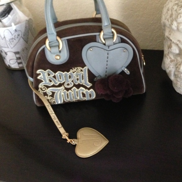 Authentic Juicy Couture purse !