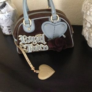 Authentic Juicy Couture purse !