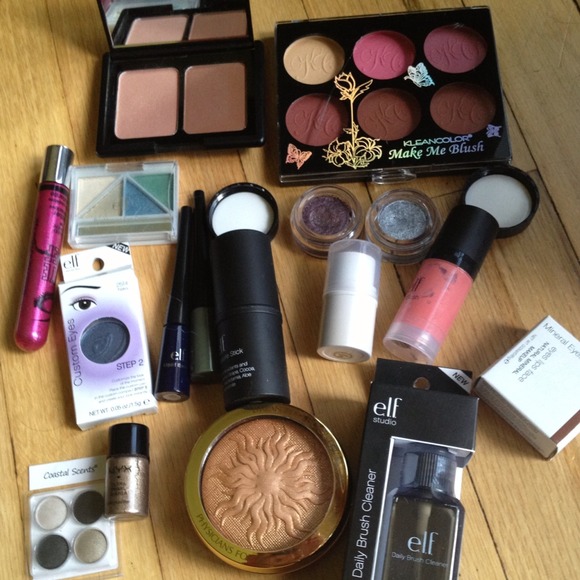 See anything you like make an offer Make up  used