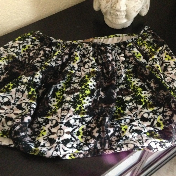 Princess Vera Wang Mini Skirt !!!