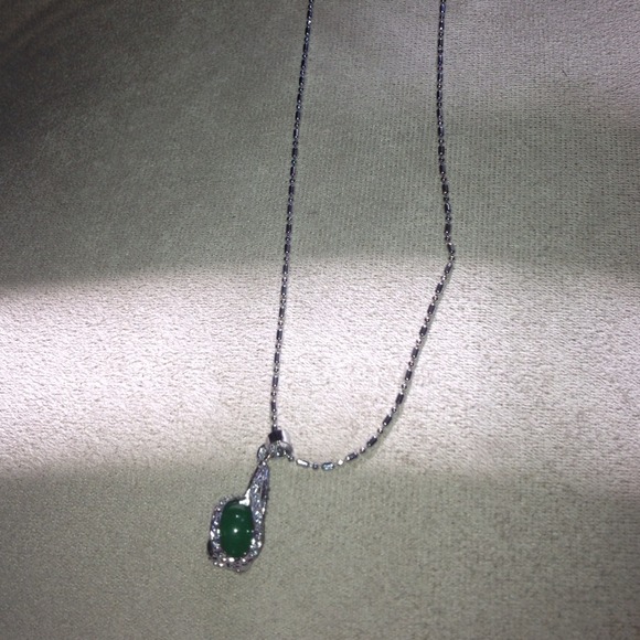 NWOT Genuine Jade necklace and Earrings! - Picture 1 of 3