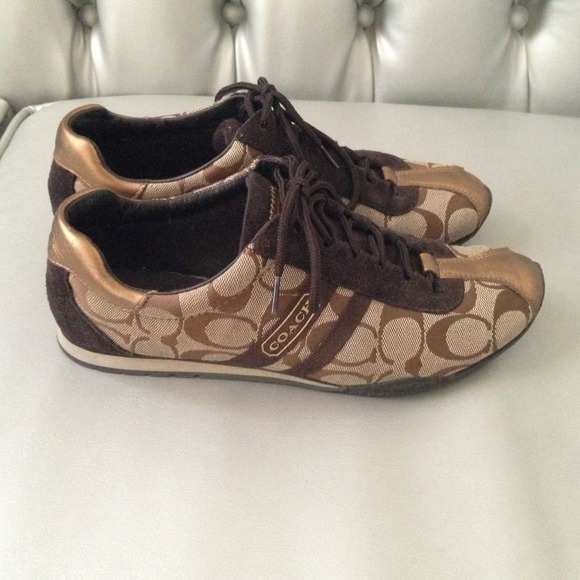 Coach tennis shoes.