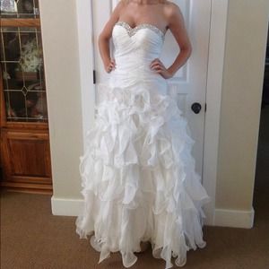 Gorgeous Pageant/Prom gown. Never worn