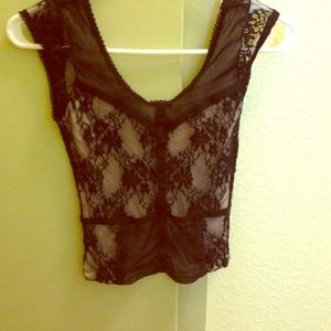 H&M lace crop top