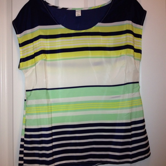 Striped polyester blouse - adorable fit!!