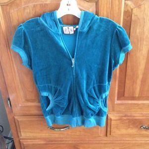 Short sleeve sweater