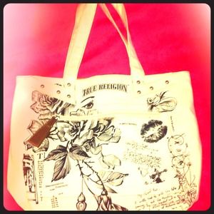 💎True Religion tattoo style handbag💎
