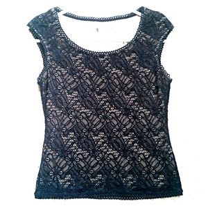 BUNDLED!! SHIPS IN NOVEMBER!! Black Lacey Top
