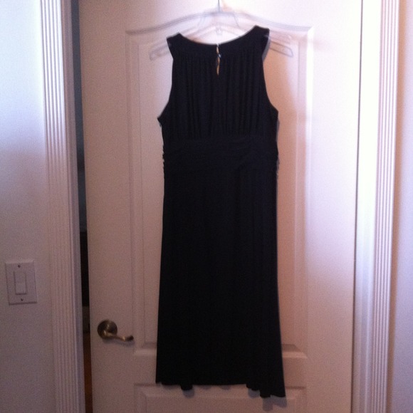 SOLD ON VINTED Halter top black dress - Picture 3 of 4