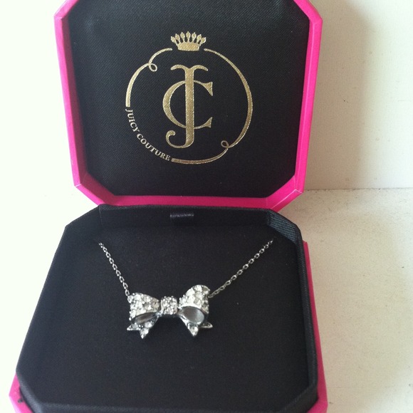 Authentic Juicy Couture Bow Necklace ! NEVER USED!