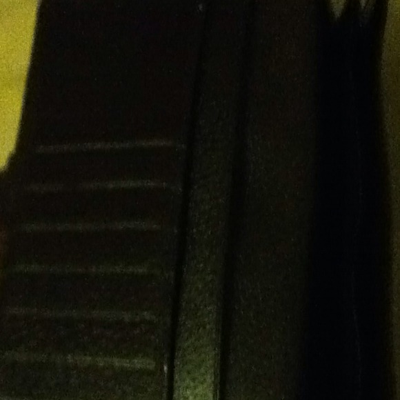 Authentic Gucci Wallet! - Picture 3 of 4